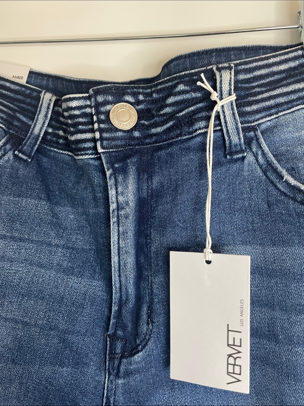 VERVET AMBER Distressed Cropped Jeans — Medium Blue Ankle Length - Picture 3 of 6
